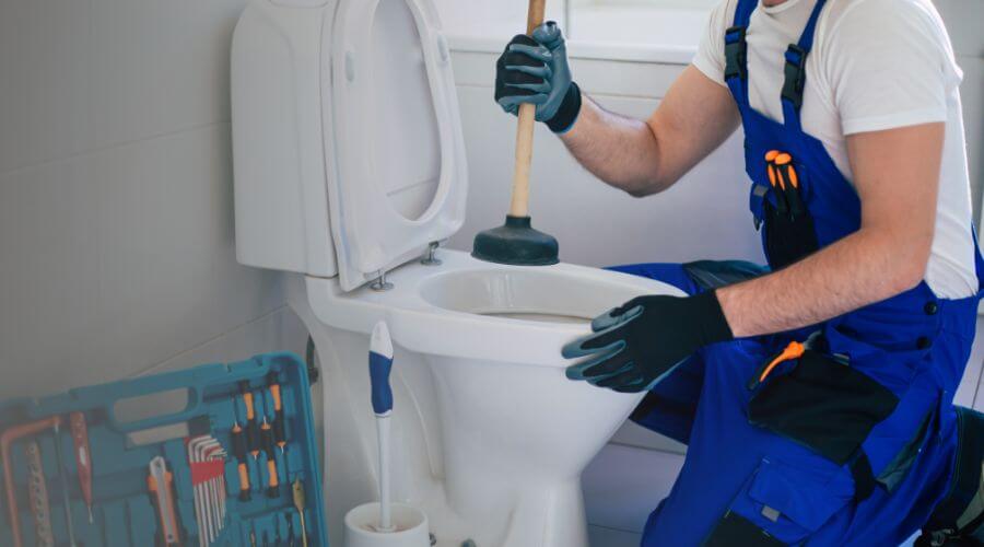 sewer line plumber in Red Mountain, CA
